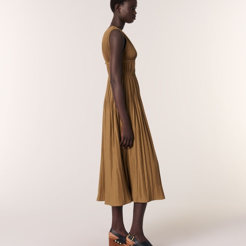 Maje Jewellery neckline pleated dress - Picture 2 of 8